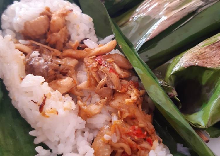 Nasi Bakar Ayam suwir pedas