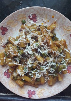 पास्ता (Pasta recipe in hindi) रेसिपी मुख्य फोटो