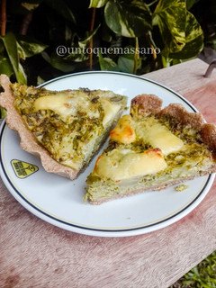Una foto de Tarta integral de brócoli