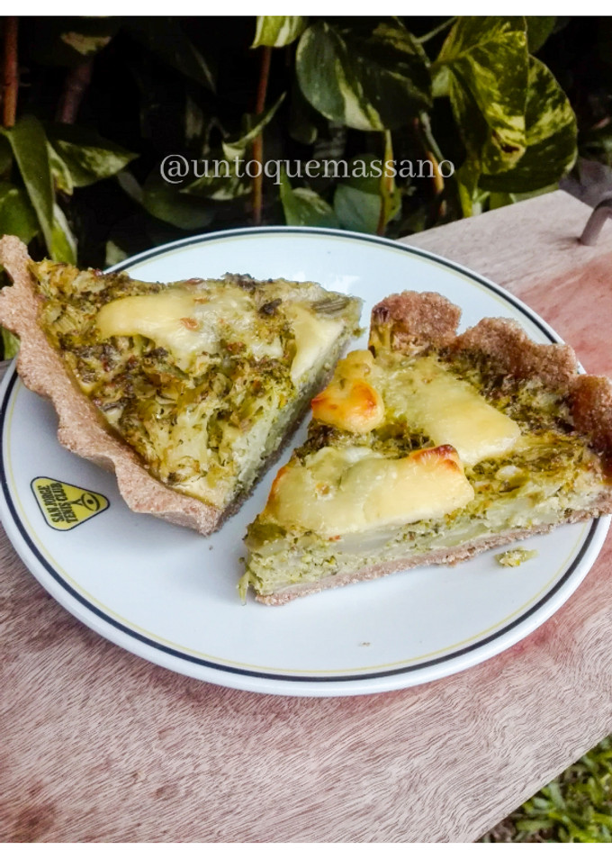 Una foto de Tarta integral de brócoli
