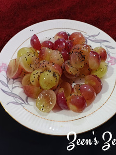 A picture of Red Globe Grapes Salad with Chia Seeds.