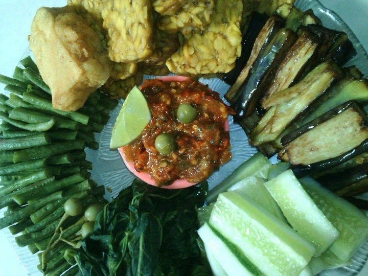 Cara Mudah Membuat Resep Sambal Terasi Goreng Pedas yang Bisa Manjain Lidah Anti Ribet, Menggugah Selera