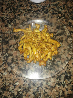 Una foto de Tiras de pechuga de pollo con especias y miel