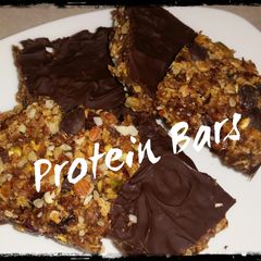 Dryfruit and chocolate protein bars A picture of Dryfruit and chocolate protein bars.