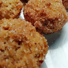 A picture of Donut muffins.