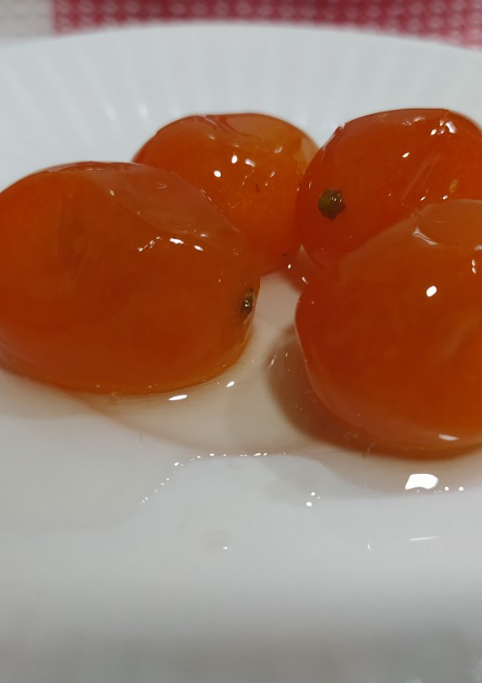 Una foto de Naranjas kumquat en almíbar 🍊🍊🍊