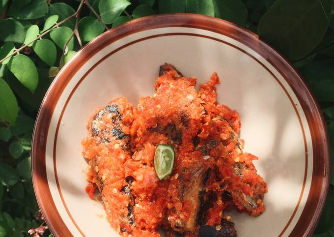 Resep Ikan Pindang Sambal Tomat Oleh Intan Partayanti Cookpad