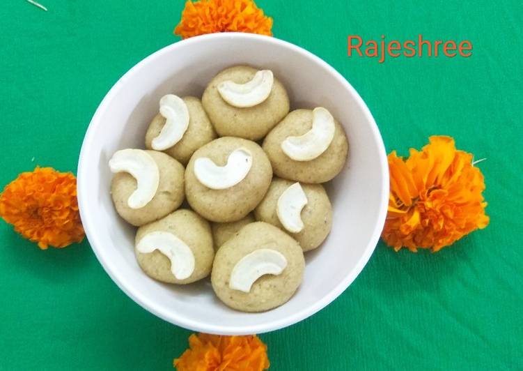 Steps to Make Quick Peanut Ladoo