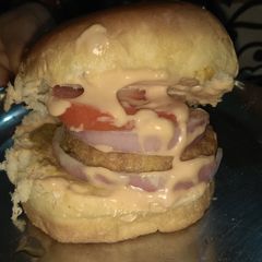 A picture of Instant Burger.