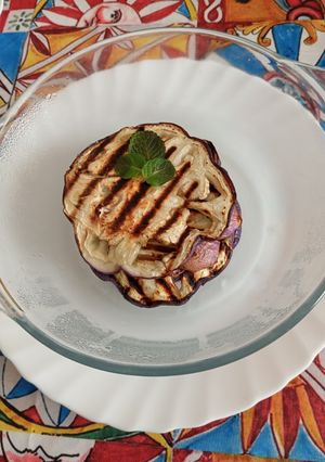 Foto di Melanzane arrostite aromatizzate alla menta fresca
