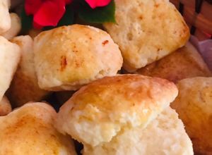 Una foto de Cuadrados de queso para la picada o el mate 🧉♥️