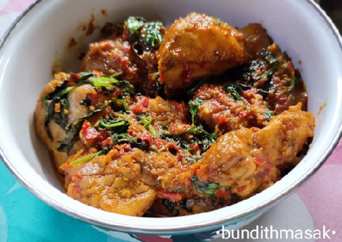 11. Ayam Rica-rica Kemangi 🍗🌿