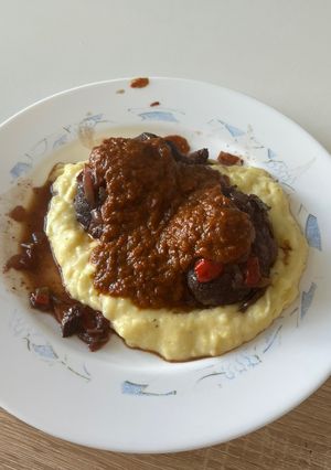 Una foto de Carrilleras de cerdo en salsa
