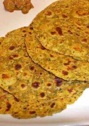 A picture of Dudhi/Lauki thepla.