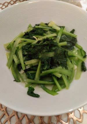 蒜味塔菇菜（低醣生酮餐）（家常菜）（簡單料理）（10分鐘一鍋到底快速料理）（方便素） 的食譜成品照片