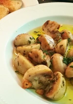 Foto principal de Champiñones al ajillo estilo Bar Chut