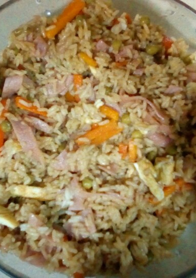 Una foto de Arroz tres delicias