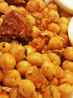Una foto de Garbanzos al cava