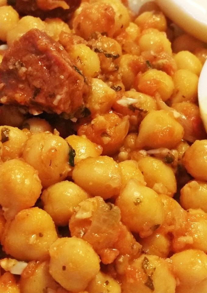 Una foto de Garbanzos al cava