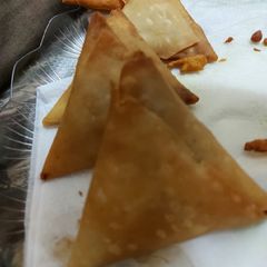 A picture of Chocolate samosa.