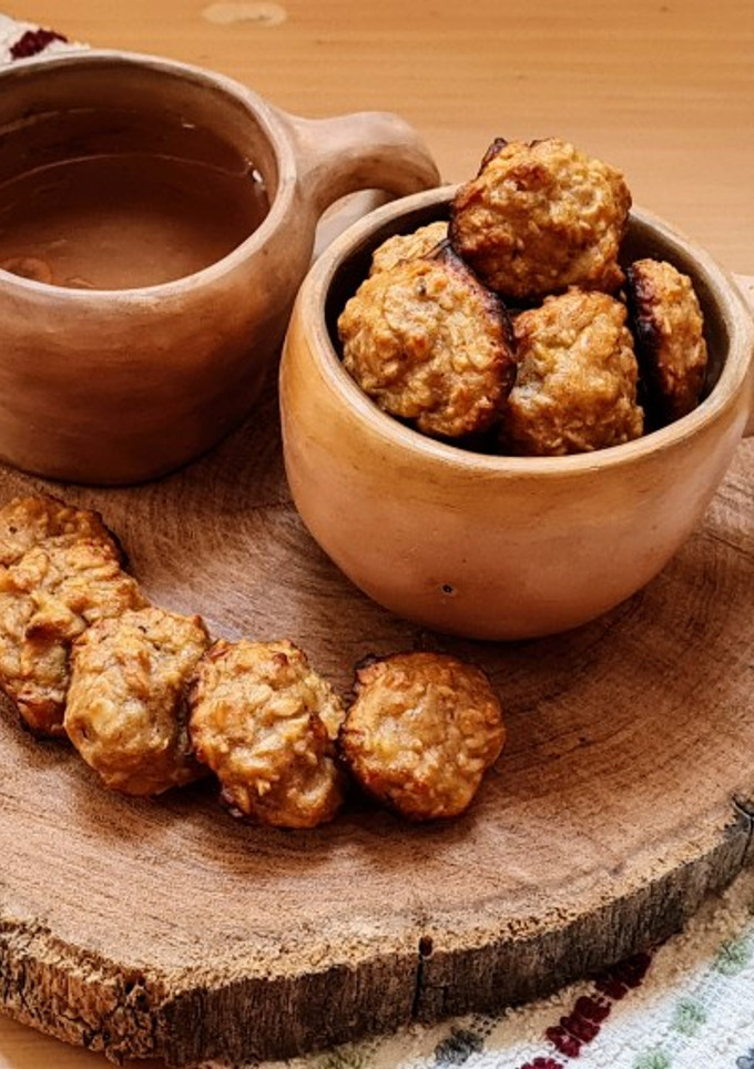 Una foto de Galletas de avena, banana y mantequilla de maní 🥜 sin azúcar ni edulcorante 🍌 veganas