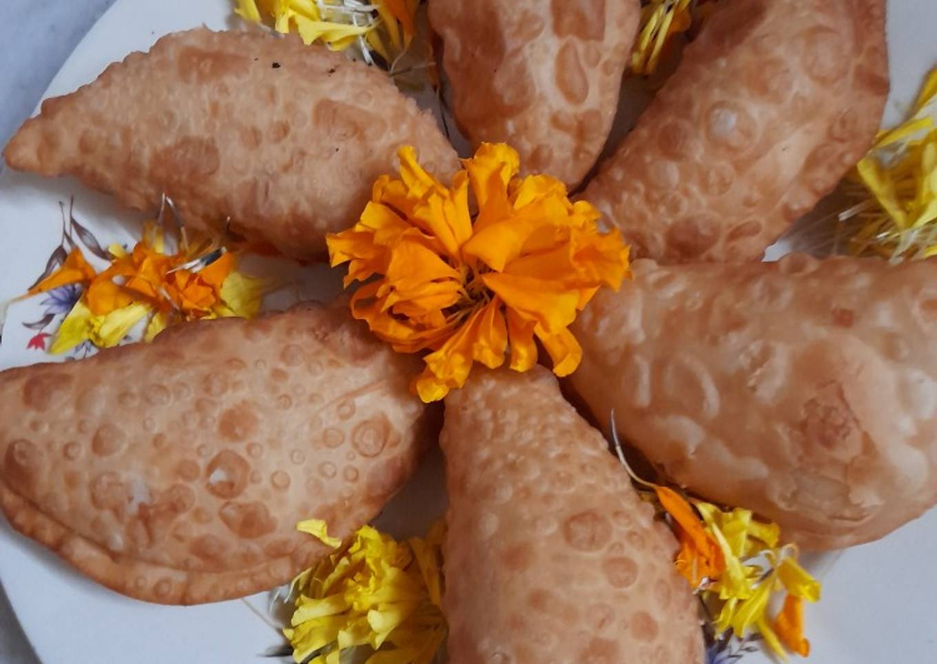 Rawa coconut Gujiya