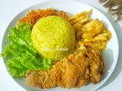 Gambar ayam pelengkap nasi kuning