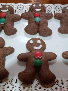 Una foto de Galletitas navideñas de chocolate 😍
