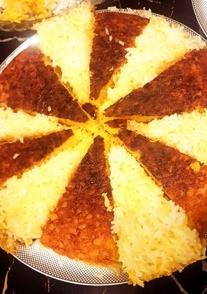 عکسی از دستور ته دیگ مشهدی یا ماست و زعفران
