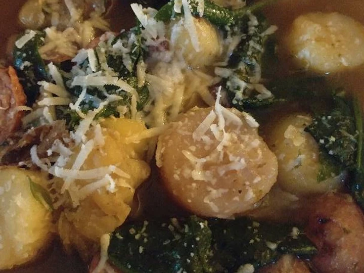 Easy Steps Make Recipes Sausage and potato soup the Can Spoil the Tongue So Delicious.