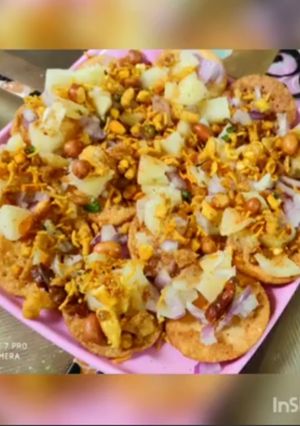 টক মিস্টি পাপড়ি চাট(tok mishti papri chaat recipe in Bengali) রেসিপির প্রধান ছবি