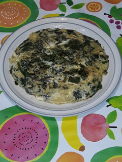 Una foto de Tortilla de espinacas con algas wakame