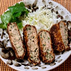A picture of Ground Beef Cutlets with Herbs.