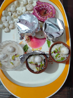 कुल्लड़ मखाना राइस खीर (kullard makhana rice kheer recipe in Hindi) रेसिपी मुख्य फोटो