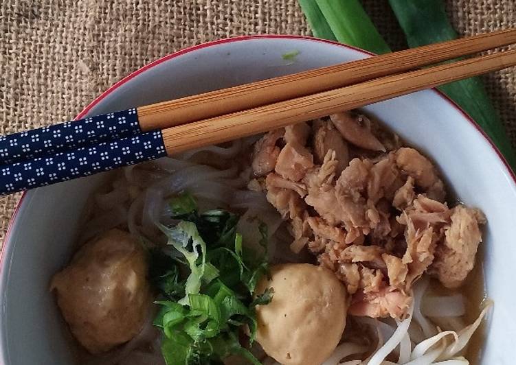 Thai Boat Noodle