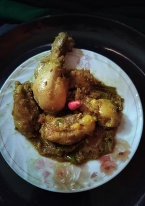 A picture of Bengali chicken kasa.