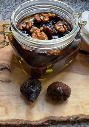 Une photo de 🪵Figues 🍂marinées à l’huile d’olive 🍶🥄