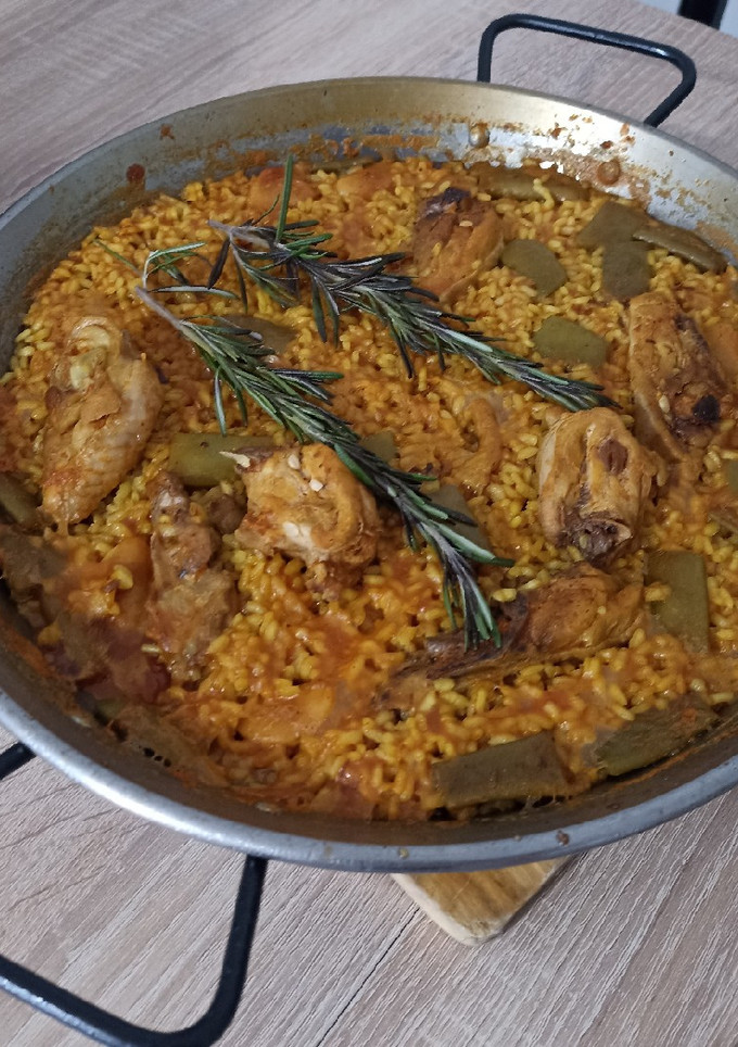 Una foto de Paella