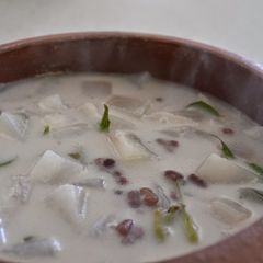 A picture of Olan white pumkin curry.