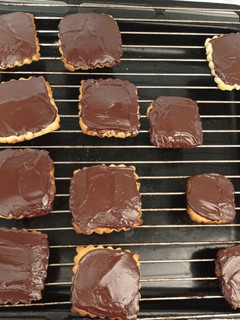 Foto principal de Galletas cubiertas con chocolate para mis compañeros 🤓😎