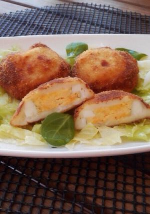 Foto principal de Huevos con bechamel rebozados
