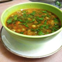 A picture of Aloo Matar Paneer.