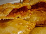 Empanadillas de hojaldre rellenas