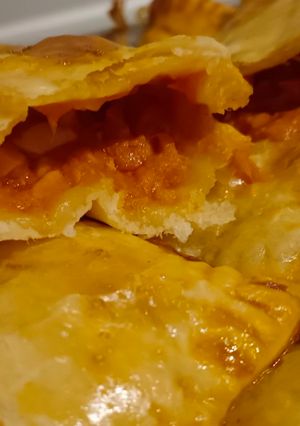 Una foto de Empanadillas de hojaldre rellenas