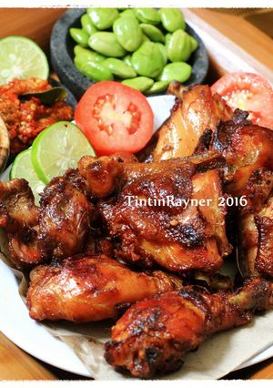 A picture of Sweet and Spiced Fried Chicken, Delicious ;).