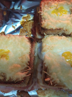 Una foto de Sándwiches gratinados con atún