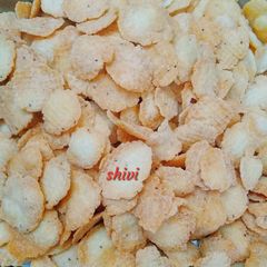 A picture of Mathri.