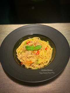 香蒜辣椒蟹肉炒意粉 的食譜成品照片