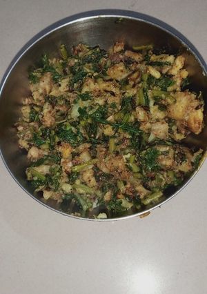 मूली के पत्तों की भूर्जी (Mooli ke patto ki bhujri recipe in hindi) रेसिपी मुख्य फोटो