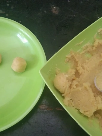 Langkah Mudah untuk Membuat Resep Isian onde onde kacang ijo kupas yang  Bikin Ketagihan Anti Ribet, Bisa Manjain Lidah
